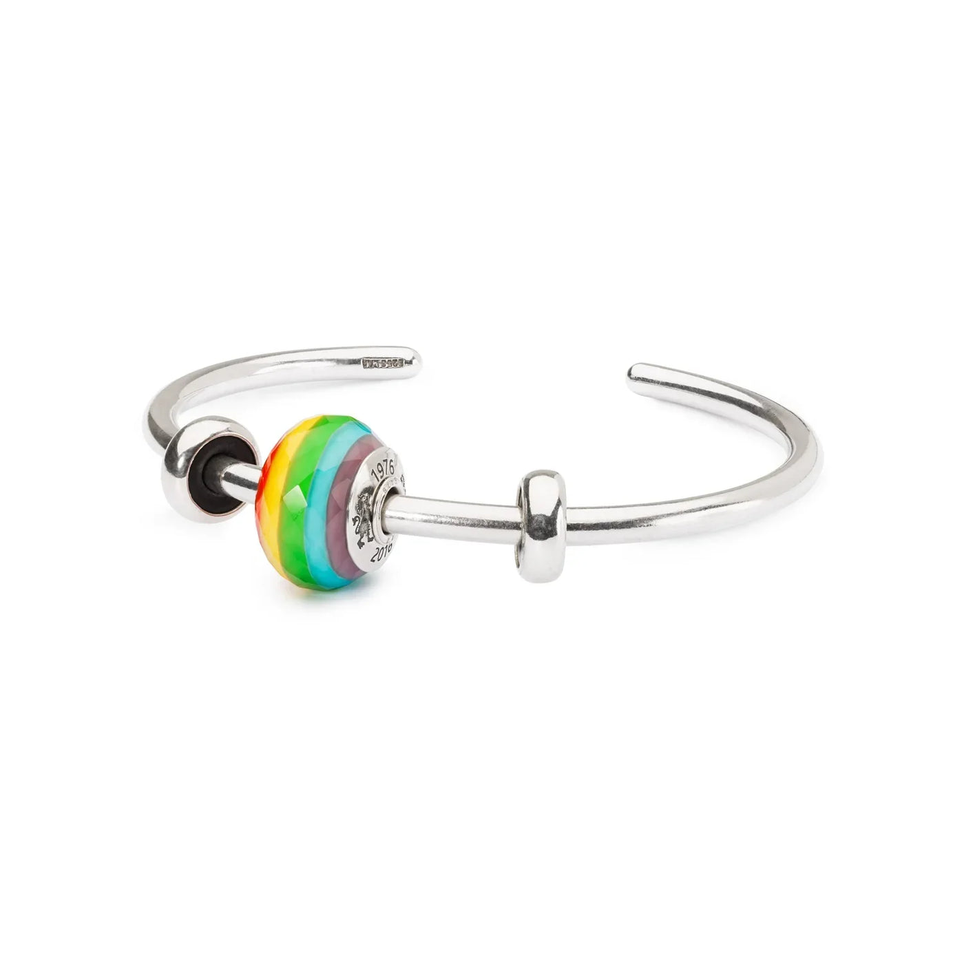 People's Bead winner 2016: Celebrate Life. Glass bead with rainbow colours on a silver bangle. 