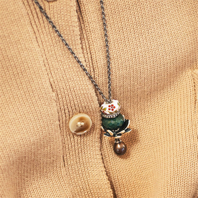 Žaliasis Chalcedonas, akmens karoliukas