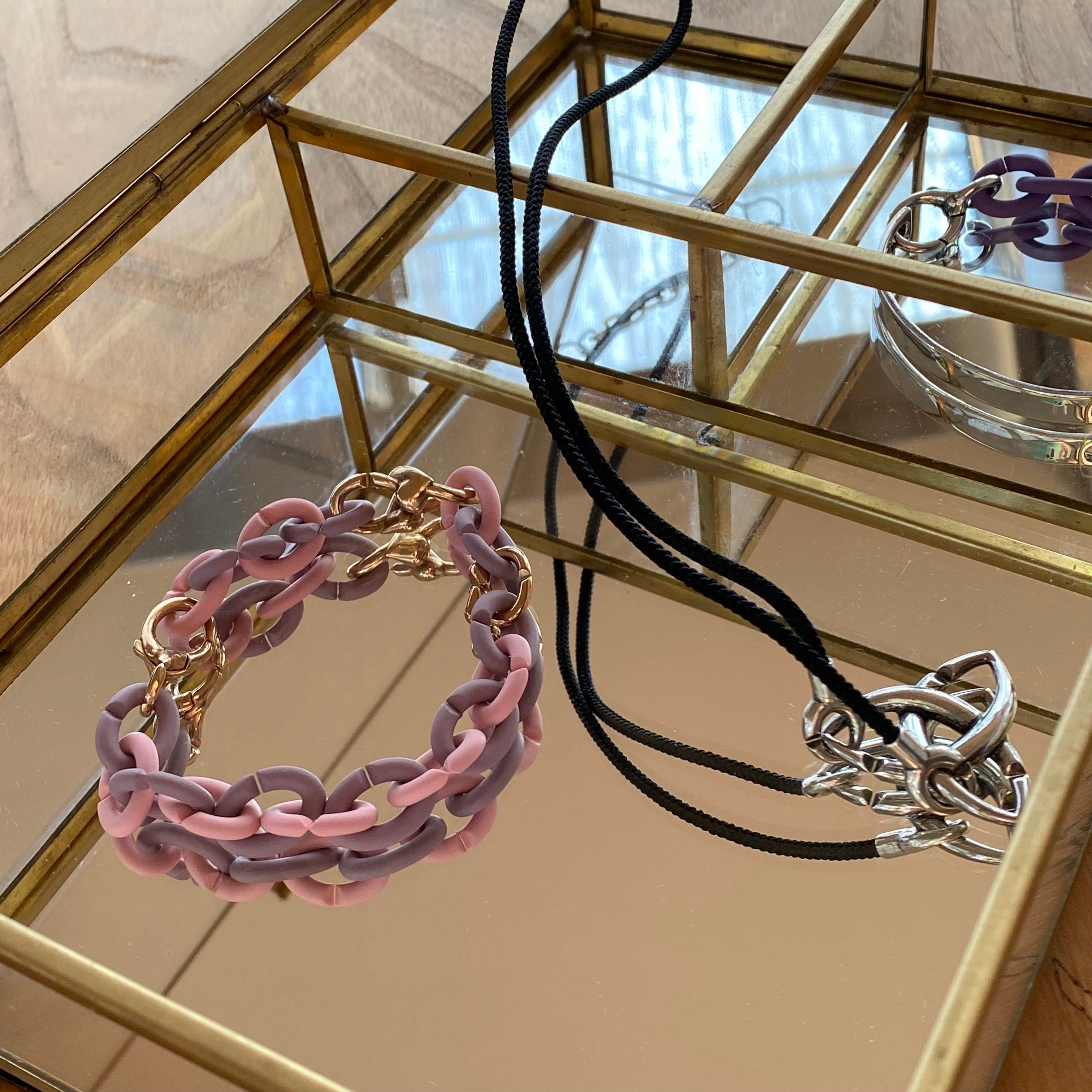 APIE X JEWELLERY – Trollbeads Baltics