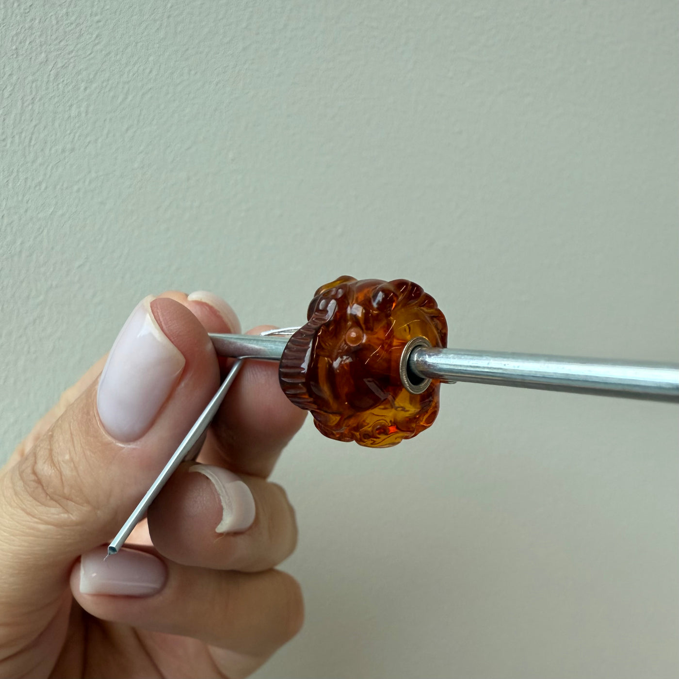 Išraižytas gintaras nr. 9, L dydis