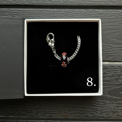 Apyrankės "Unikalumas" ir rankų kremo dovanų rinkinys prabangioje dėžutėje